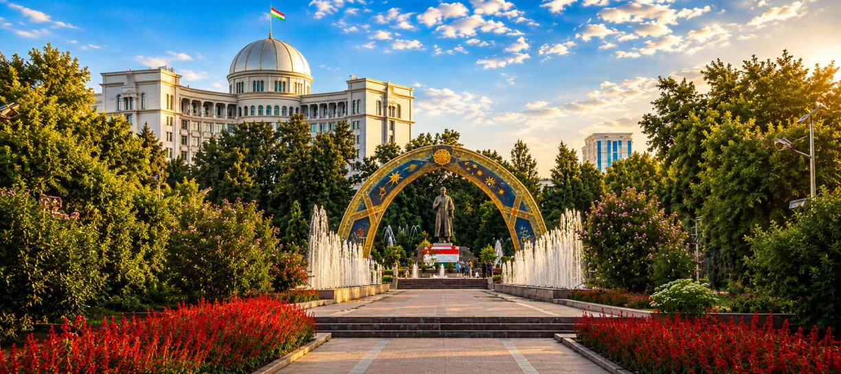 Парк Рудаки — красивое место для прогулок
