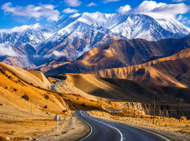 pamir-highway-one-of-the-worlds-most-scenic-roads